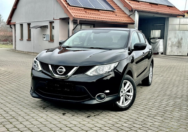 Nissan Qashqai cena 45900 przebieg: 89555, rok produkcji 2015 z Ostrołęka małe 137